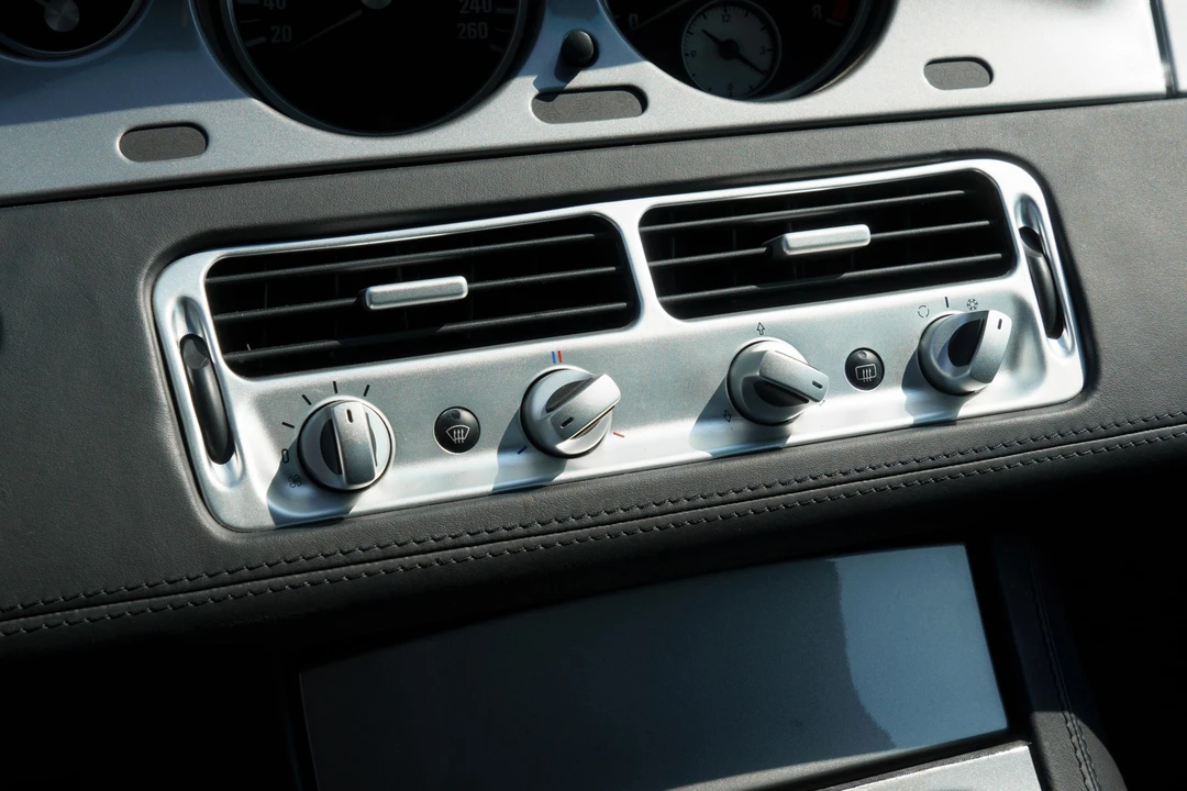 2000 BMW Z8 - Image 7 of 31