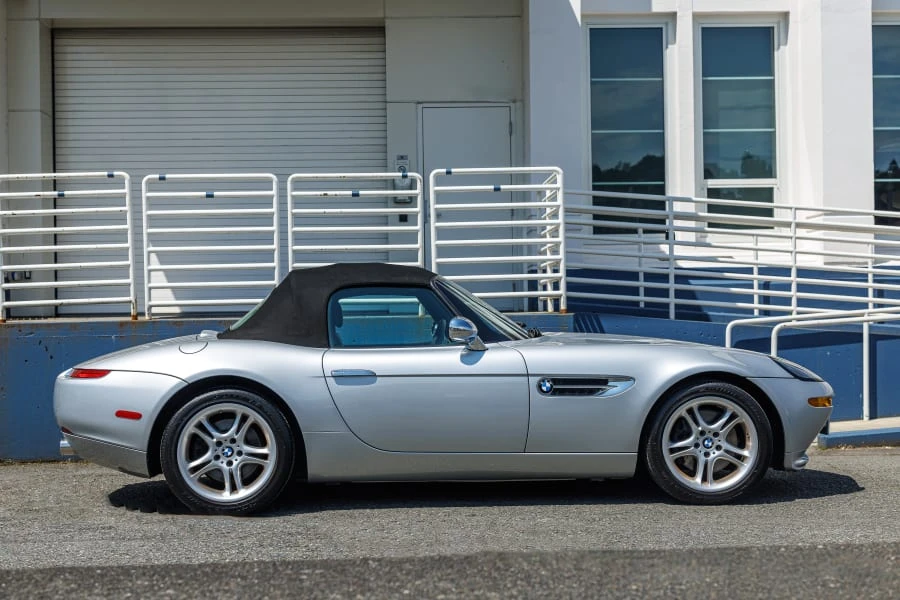 2000 BMW Z8 - Image 2 of 31
