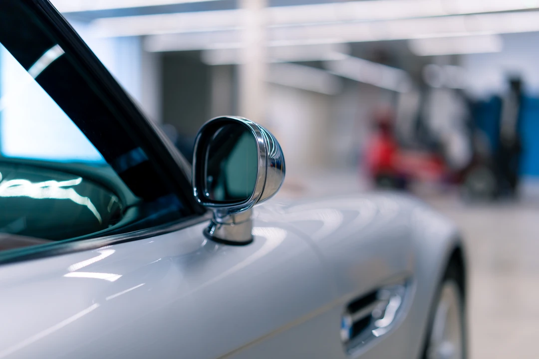 2000 BMW Z8 - Image 28 of 31