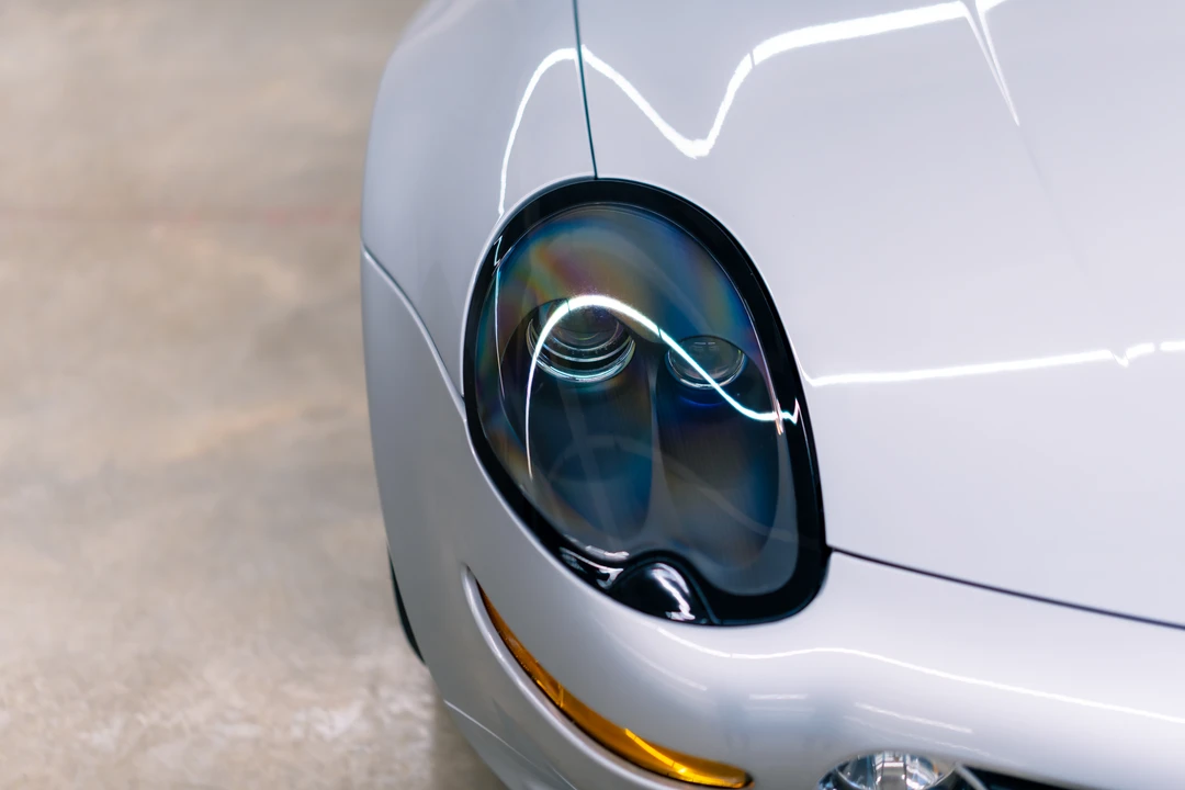 2000 BMW Z8 - Image 14 of 31