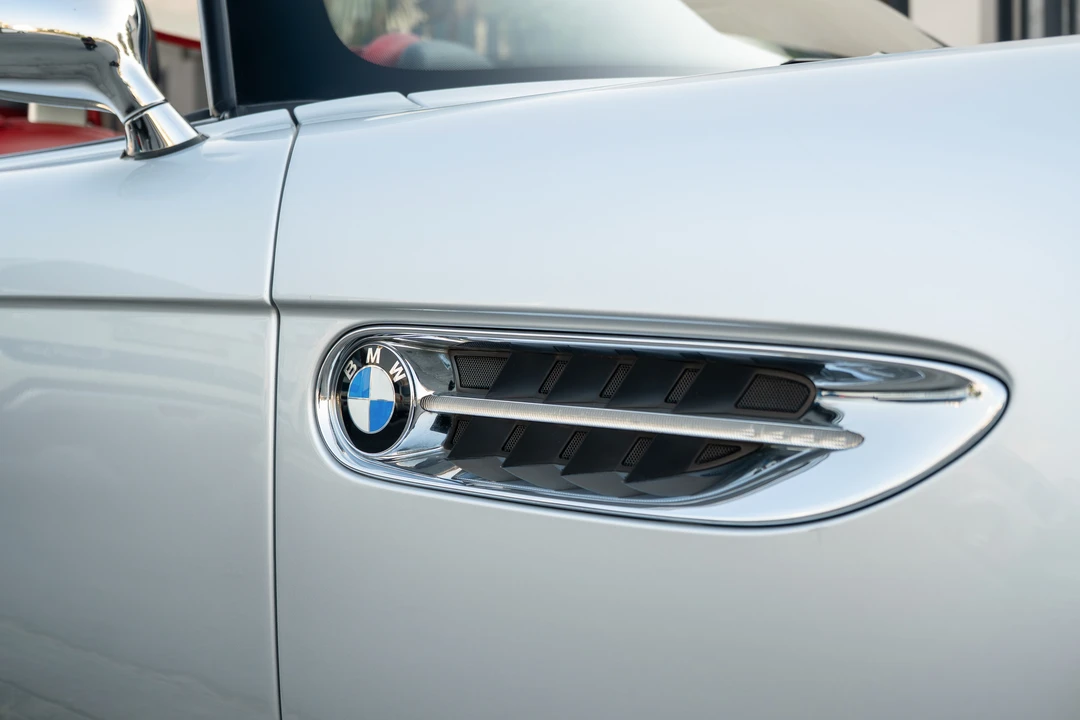 2000 BMW Z8 - Image 21 of 31