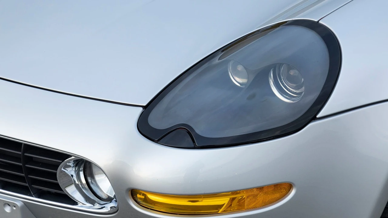 2000 BMW Z8 - Image 20 of 31