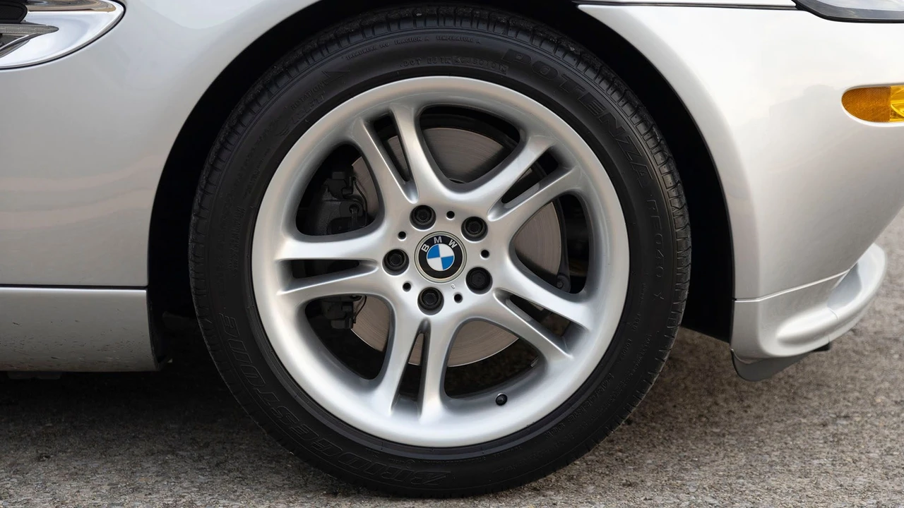 2000 BMW Z8 - Image 22 of 31