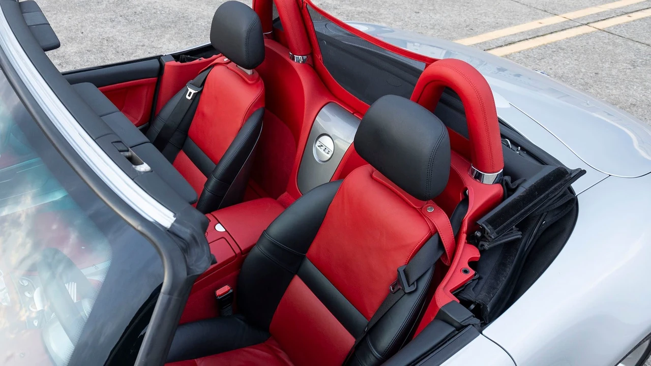 2000 BMW Z8 - Image 28 of 31