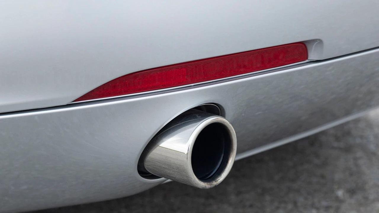 2000 BMW Z8 - Image 24 of 31
