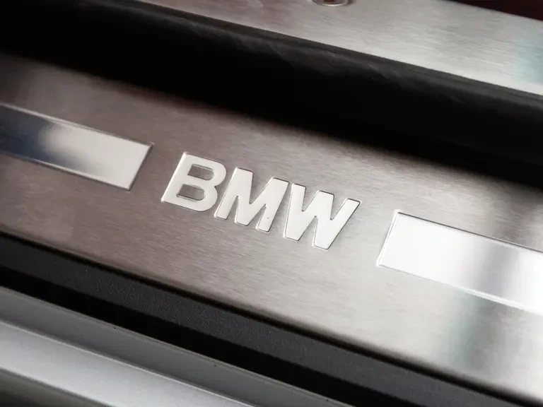 2000 BMW Z8 - Image 23 of 31
