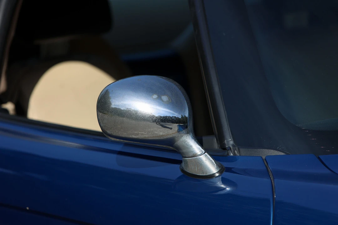 2000 BMW Z8 - Image 19 of 31
