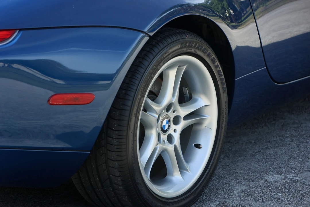 2000 BMW Z8 - Image 27 of 31