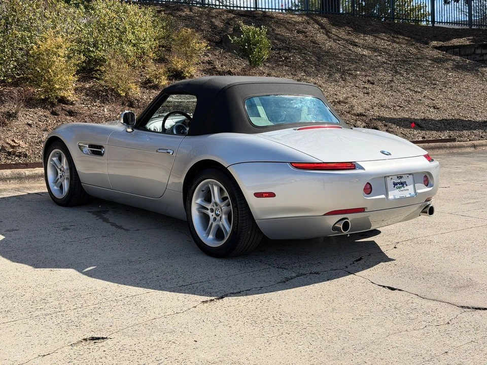 2000 BMW Z8 - Image 11 of 12