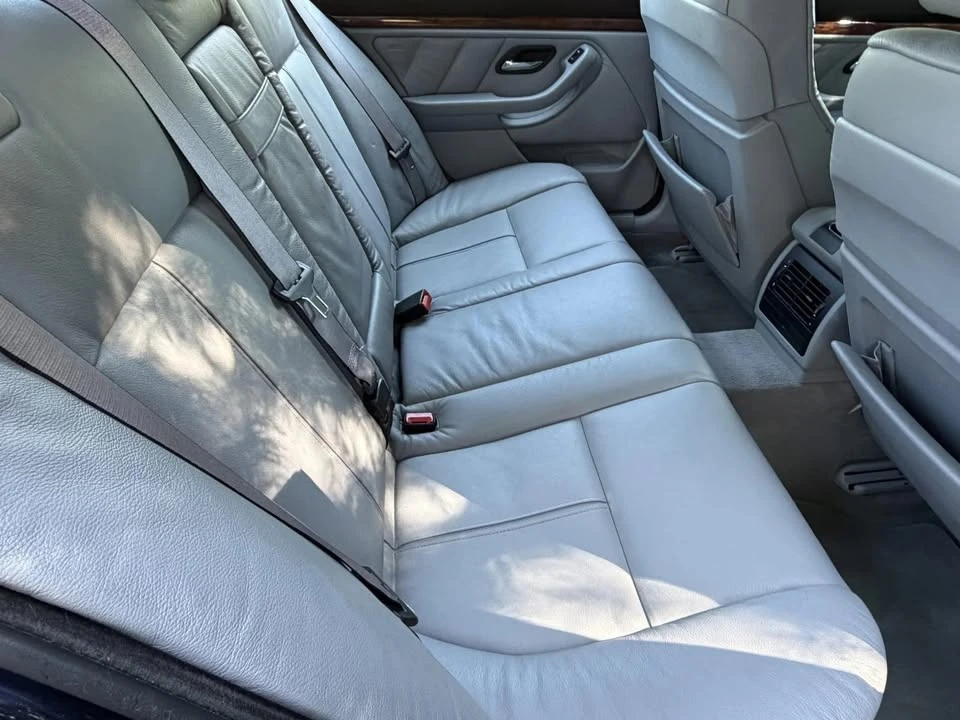 2000 BMW E39 540i - Image 10 of 20