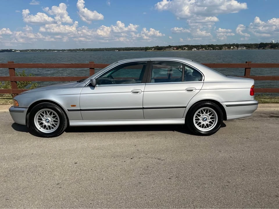 2000 BMW G60 i5 M60 Sedan - Image 2 of 15