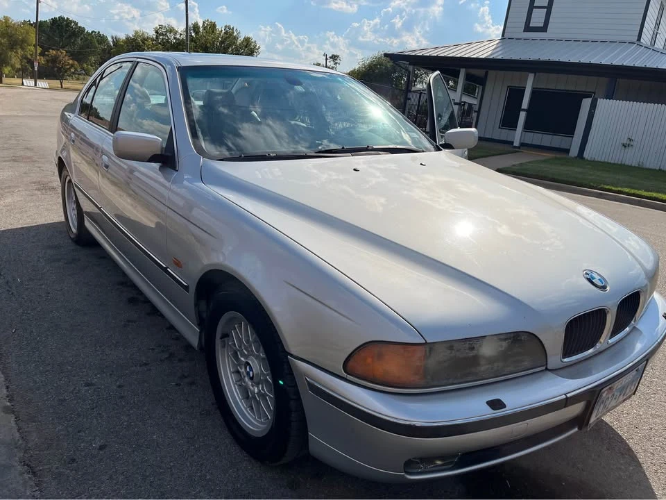2000 BMW G60 i5 M60 Sedan - Image 3 of 15