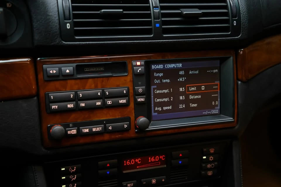 2000 BMW E39 M5 - Image 13 of 20