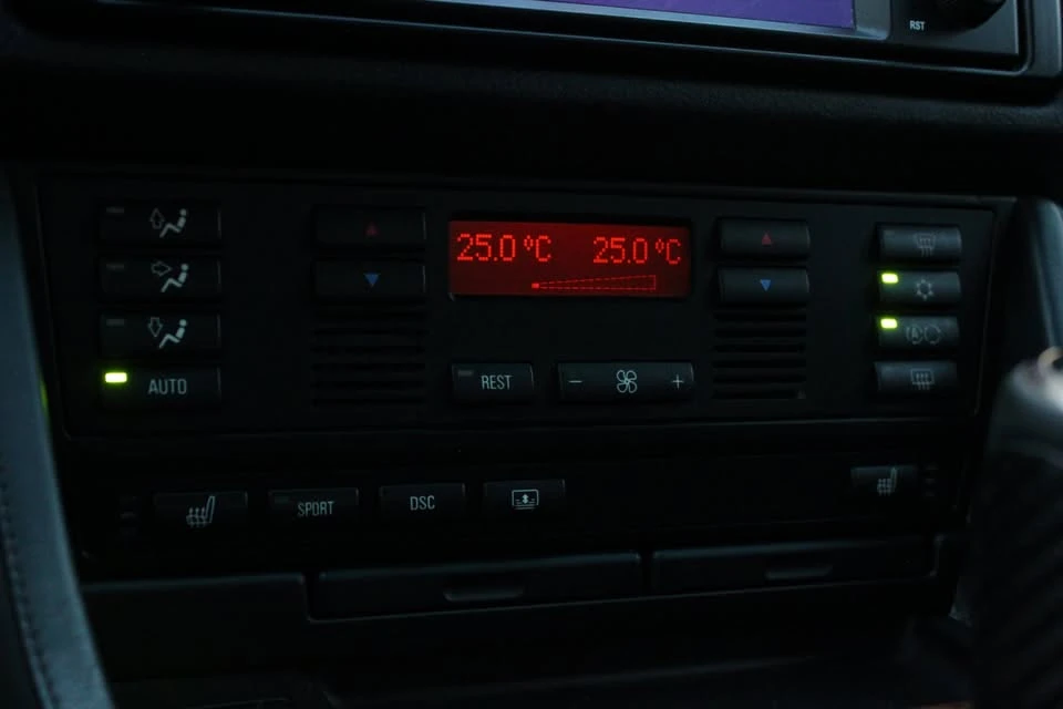 2000 BMW E39 M5 - Image 14 of 17