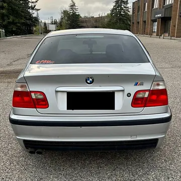 2000 BMW 320i