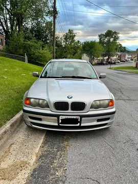2000 BMW 323i
