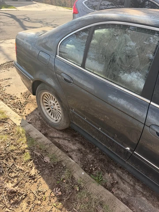 2000 BMW E39 540i - Image 4 of 8