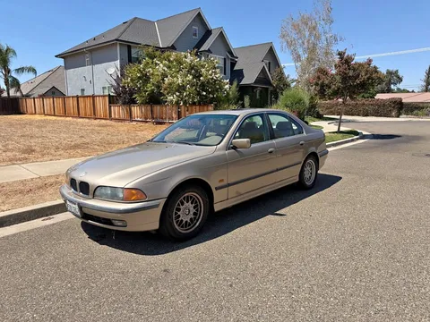 2000 BMW M5