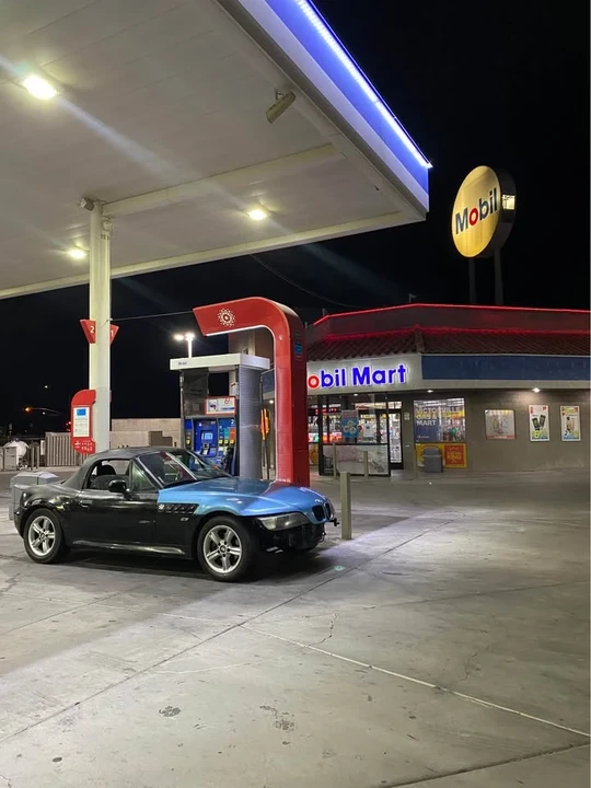 2000 BMW Z3 Roadster - Image 2 of 2