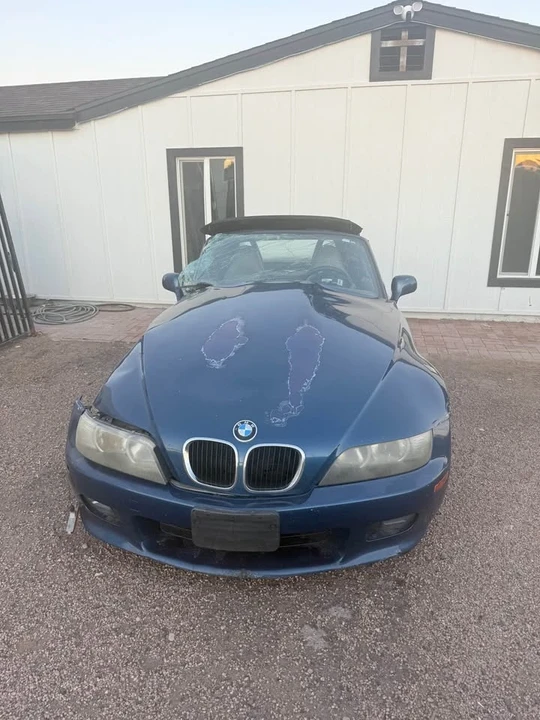 2000 BMW Z3 Roadster - Image 2 of 5