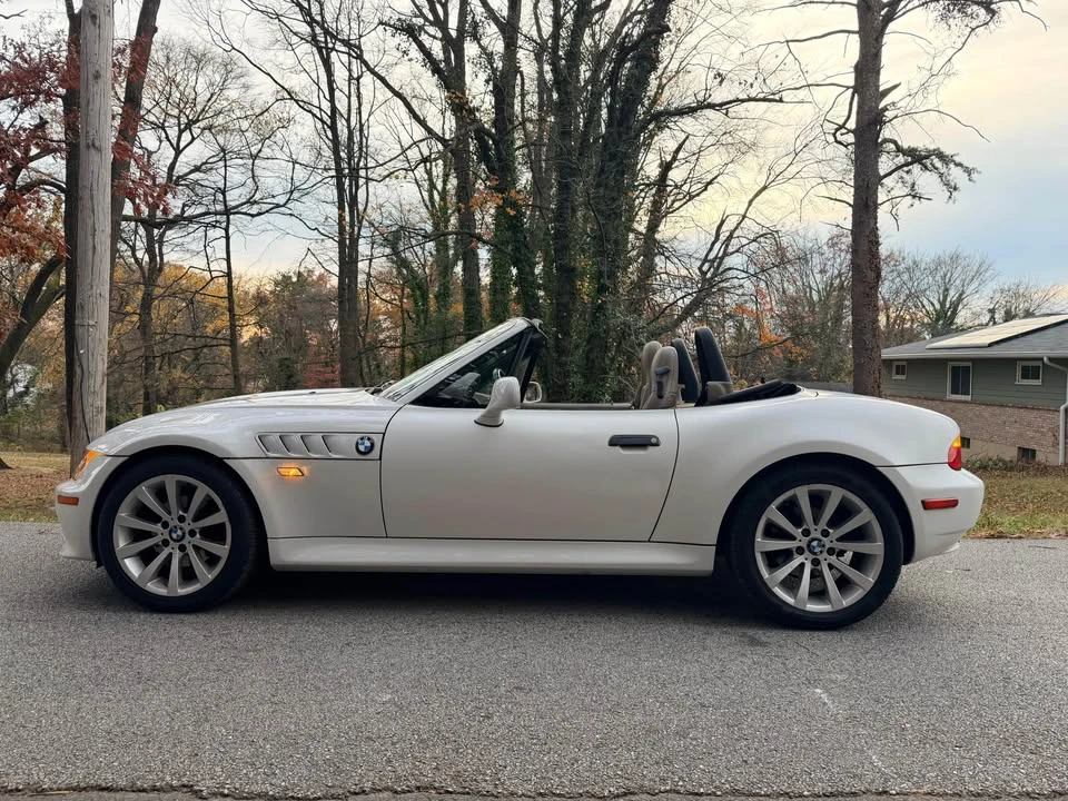 2000 BMW Z3 Roadster - Image 2 of 8