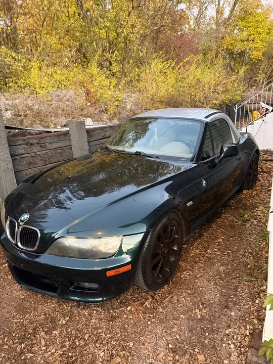 2000 BMW Z3 Roadster - Image 2 of 11