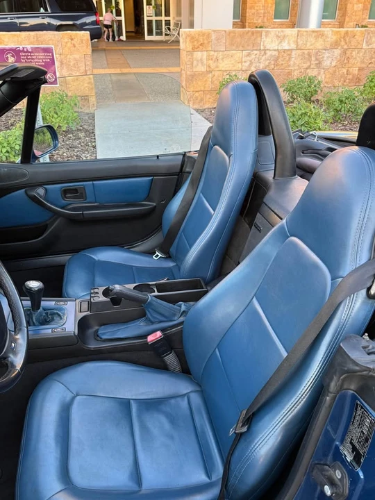 2000 BMW Z3 Roadster - Image 10 of 17