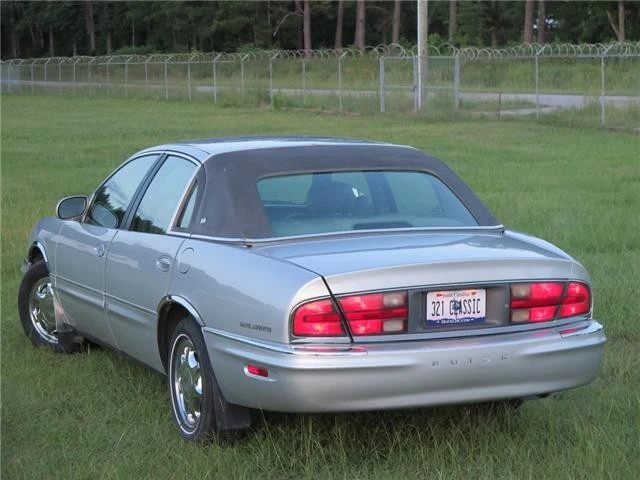 2000 Buick Park Avenue - Image 2 of 4