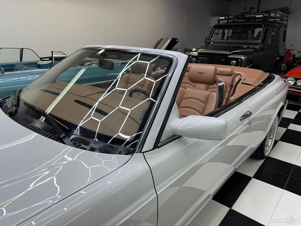 2000 Bentley Azure 1st Gen - Image 16 of 24