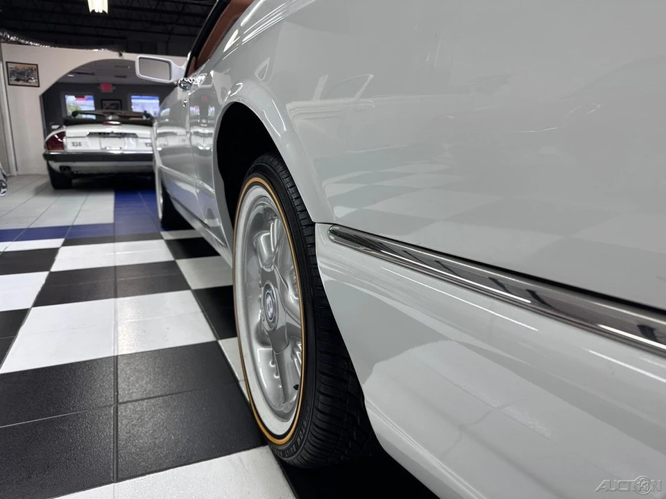 2000 Bentley Azure 1st Gen - Image 24 of 24