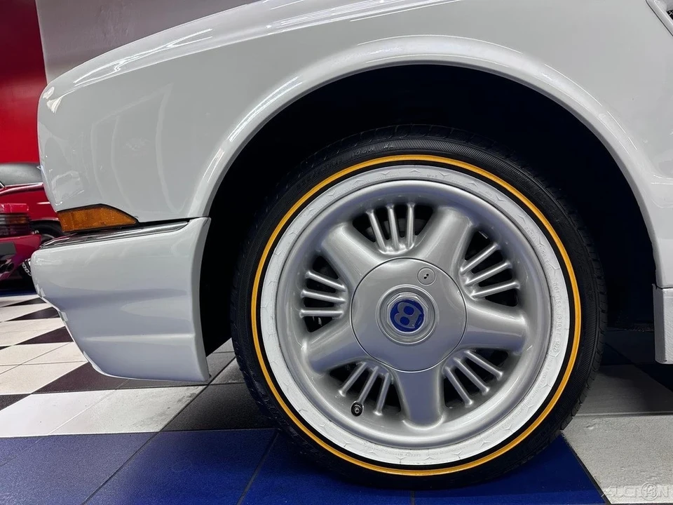 2000 Bentley Azure 1st Gen - Image 15 of 21