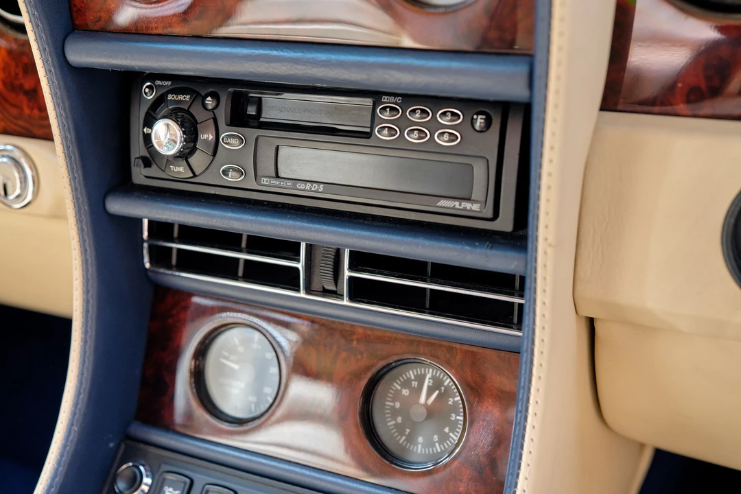 2000 Bentley Azure 1st Gen - Image 4 of 31