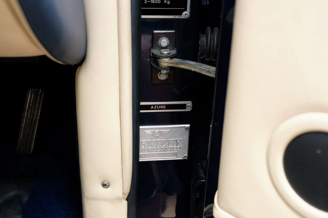 2000 Bentley Azure 1st Gen - Image 21 of 31