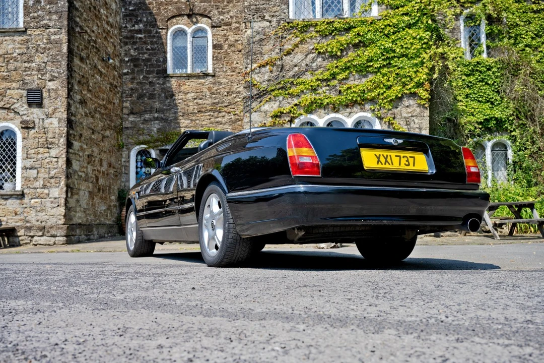 2000 Bentley Azure 1st Gen - Image 9 of 30