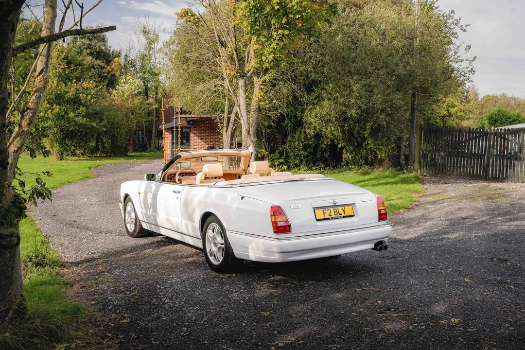 2000 Bentley Azure 1st Gen - Image 8 of 31
