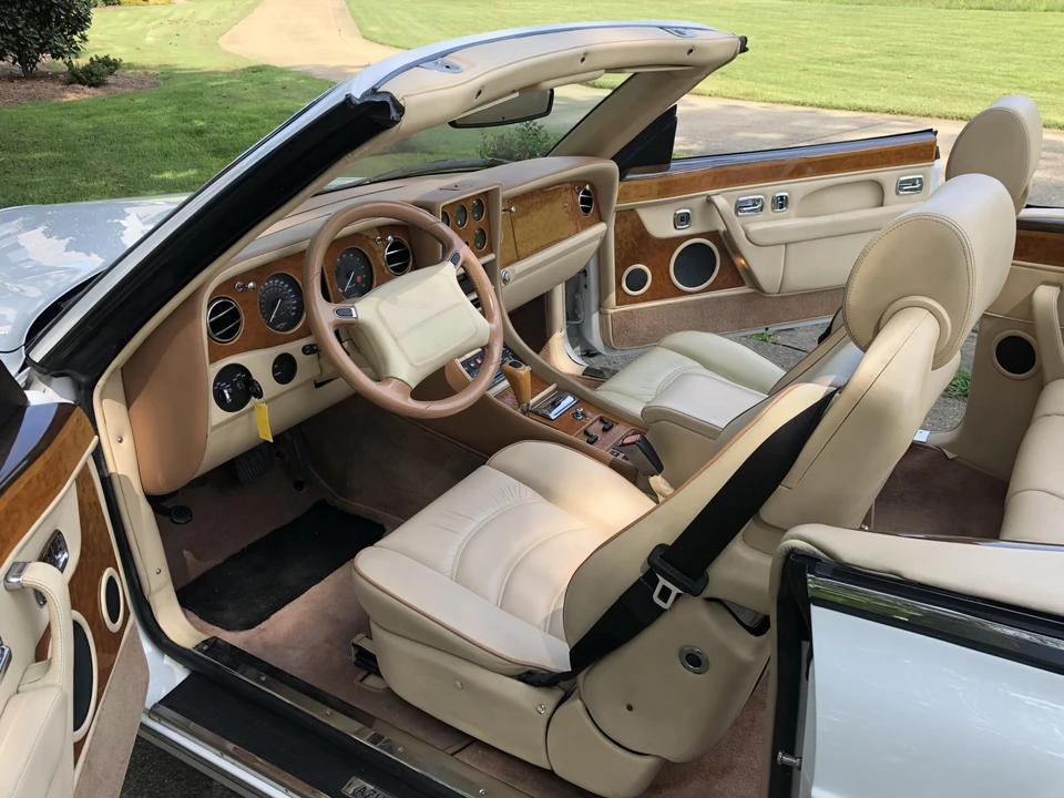 2000 Bentley Azure 1st Gen - Image 27 of 31