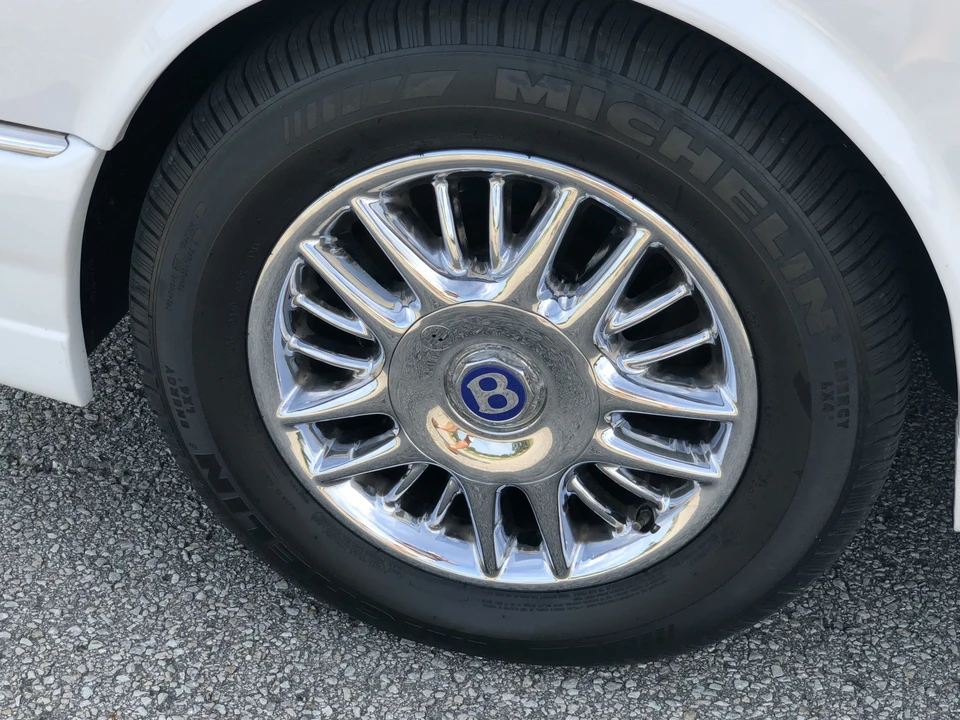 2000 Bentley Azure 1st Gen - Image 26 of 31