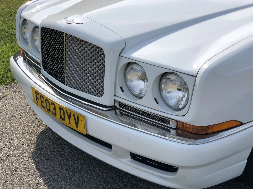 2000 Bentley Azure 1st Gen - Image 15 of 31