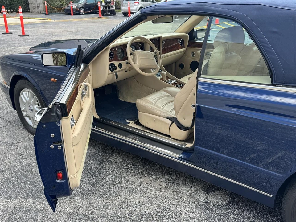 2000 Bentley Azure 1st Gen - Image 9 of 25