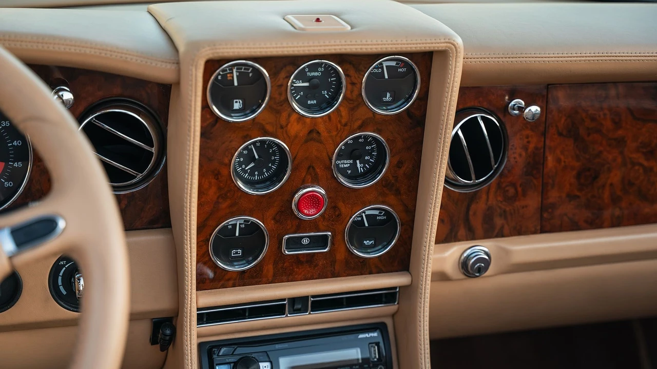 2000 Bentley Azure 1st Gen - Image 22 of 31
