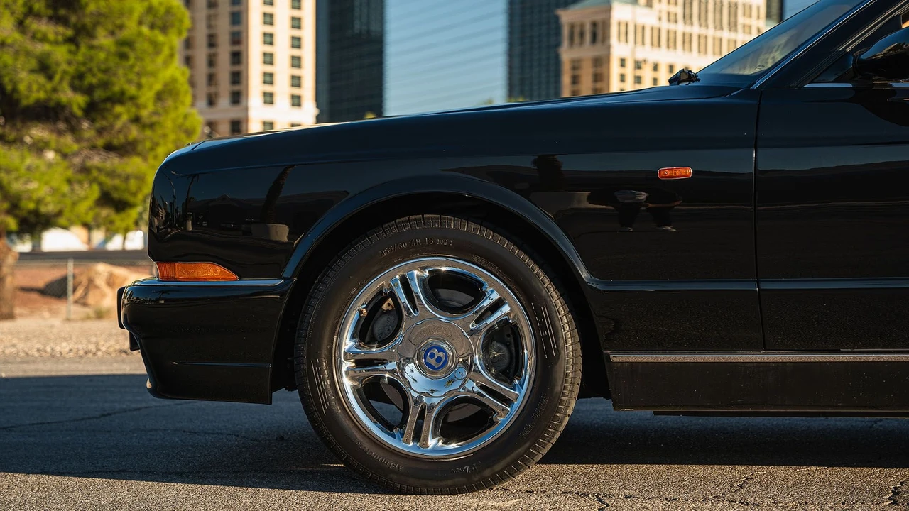 2000 Bentley Azure 1st Gen - Image 12 of 31