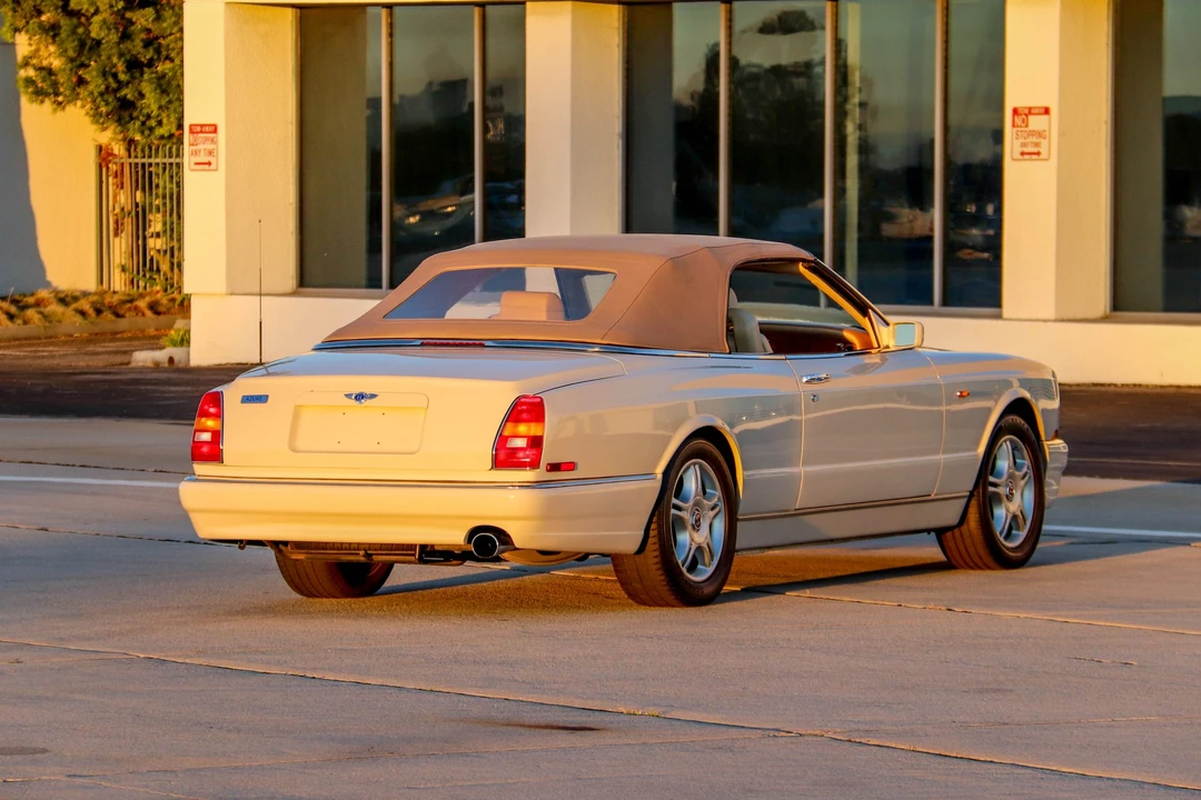 2000 Bentley Azure 1st Gen - Image 22 of 31