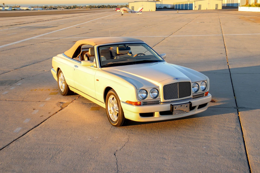 2000 Bentley Azure 1st Gen - Image 5 of 31