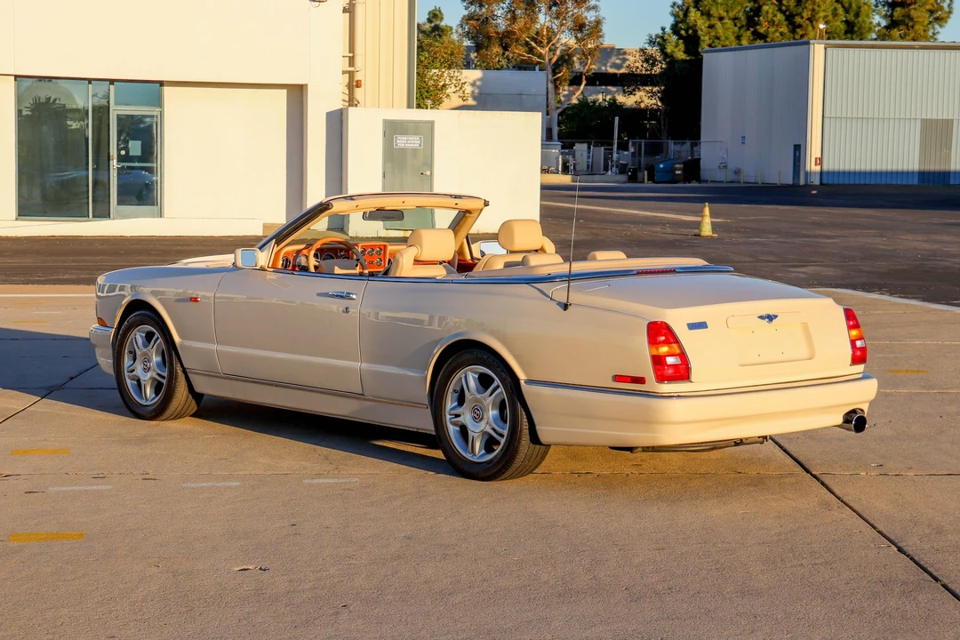 2000 Bentley Azure 1st Gen - Image 18 of 31