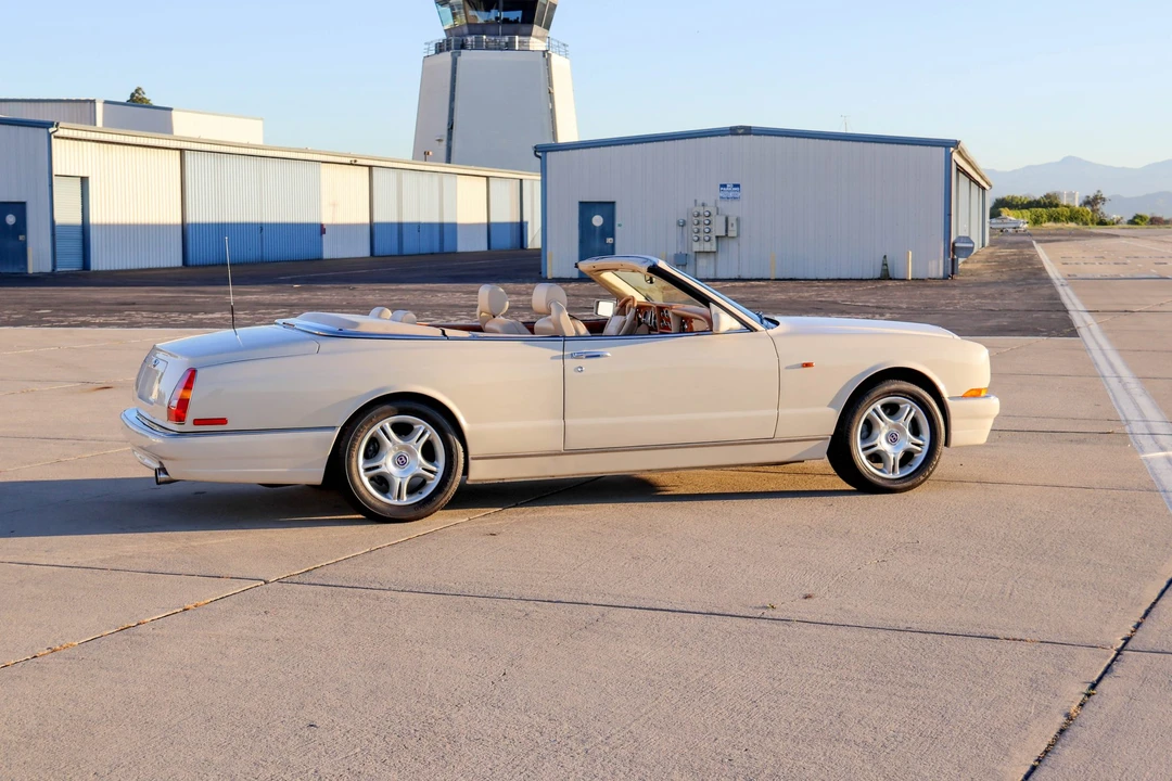 2000 Bentley Azure 1st Gen - Image 26 of 31