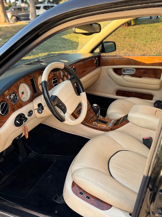 2000 Bentley Arnage - Image 10 of 15