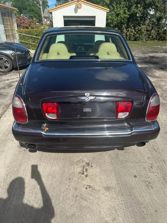 2000 Bentley Arnage - Image 8 of 9