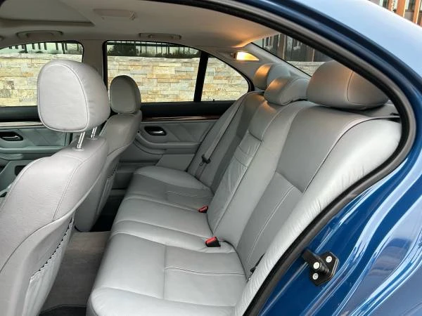 2000 BMW E39 540i - Image 12 of 18