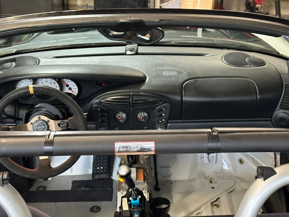 2000 Porsche 986 Boxster - Image 9 of 22