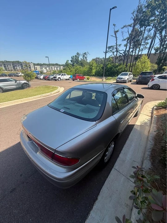 2000 Buick Century - Image 4 of 9